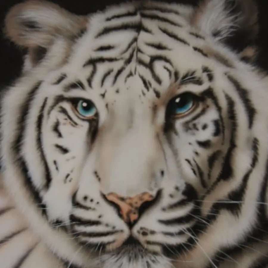 Weisser Tiger Airbrush Lackierbetrieb Schleicher